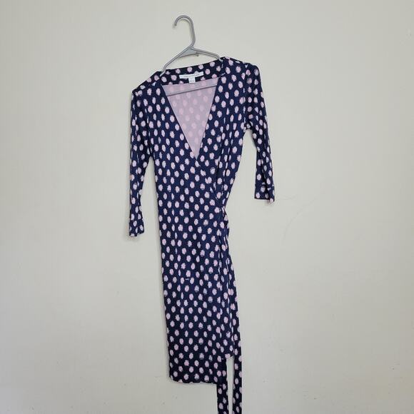 DVF New Julian two polka dot silk wrap dress size 4 navy pink - Picture 2 of 8